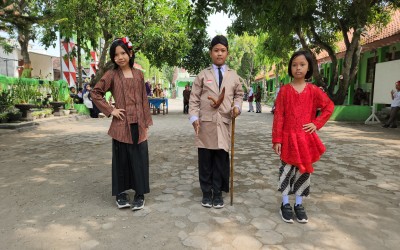 HARI PAHLAWAN